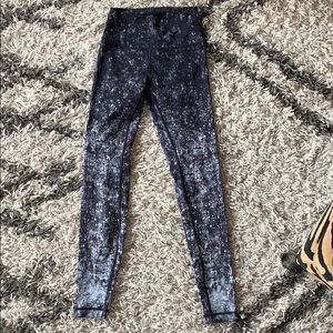 LuluLemon Yoga Pants